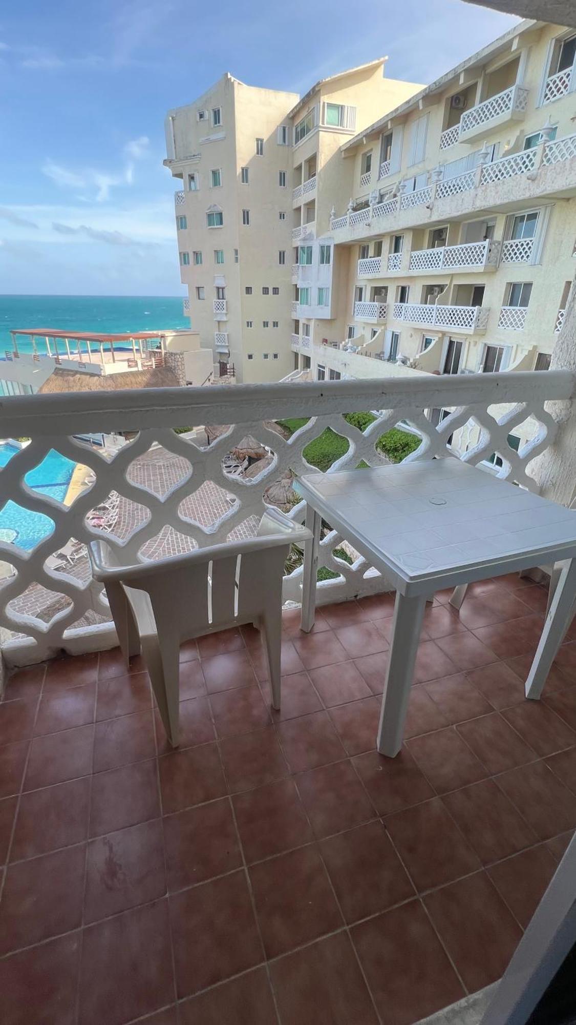 “Magic Sunrise At Cancun” Exterior photo