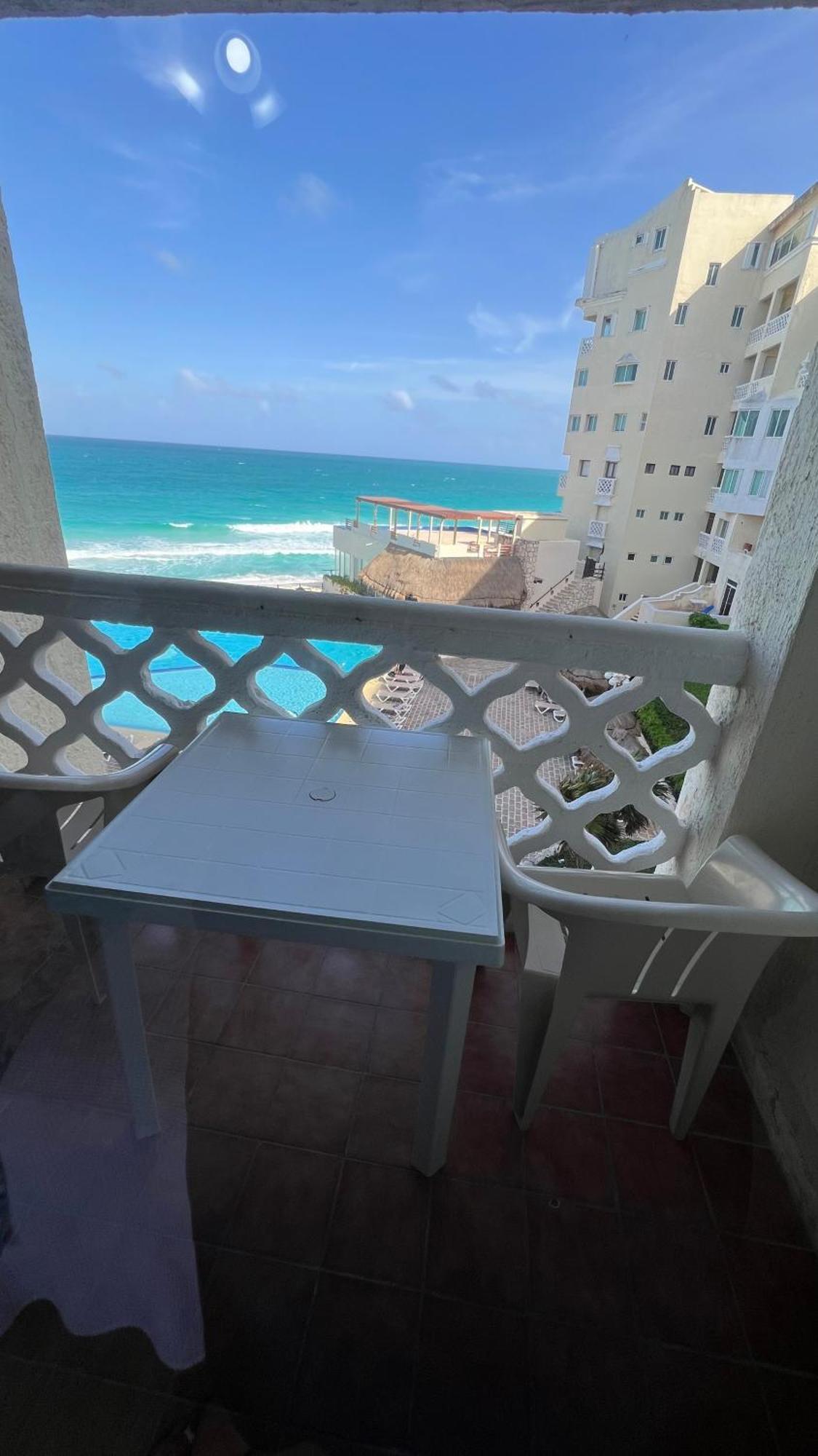 “Magic Sunrise At Cancun” Exterior photo