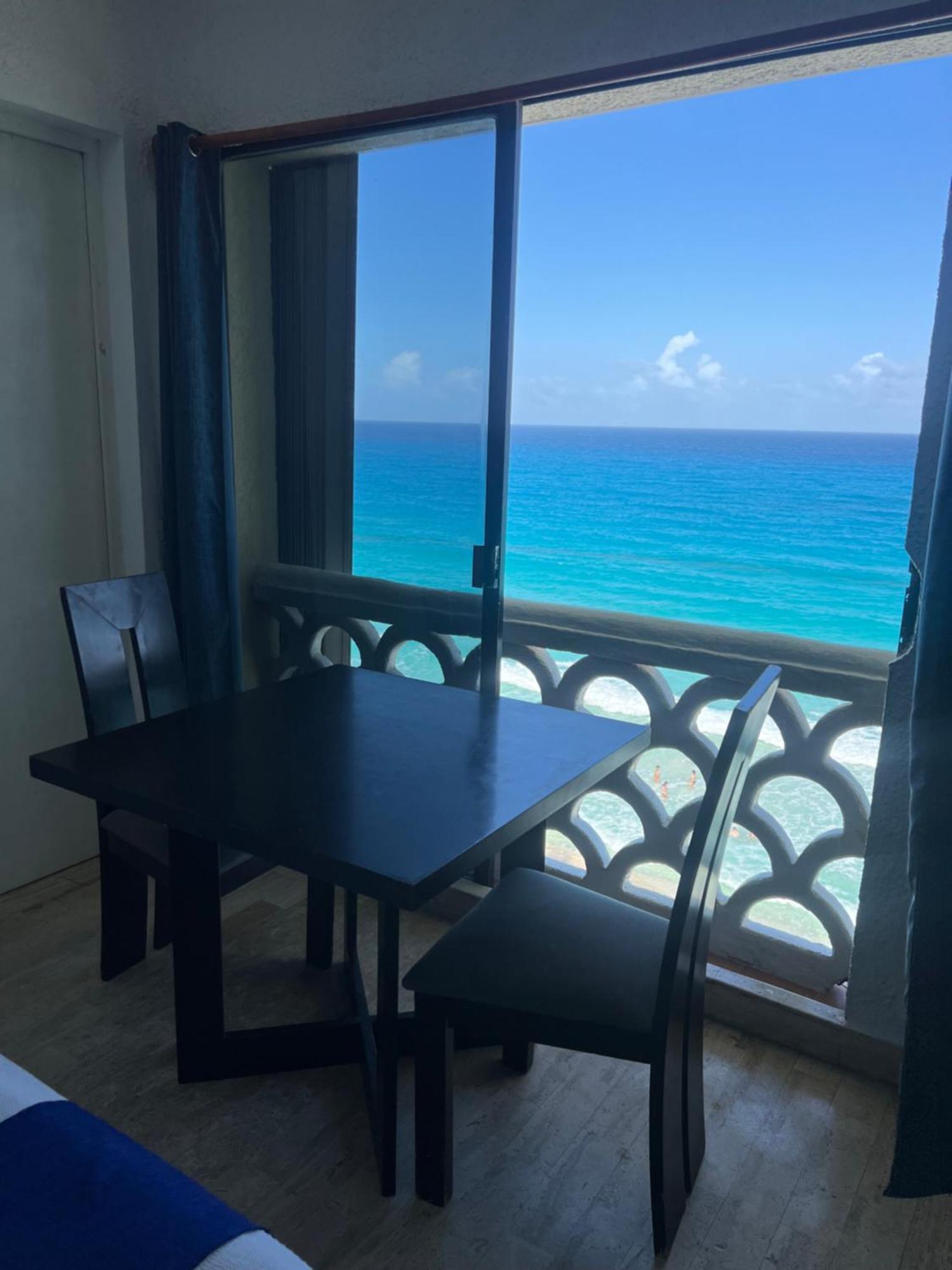 “Magic Sunrise At Cancun” Exterior photo